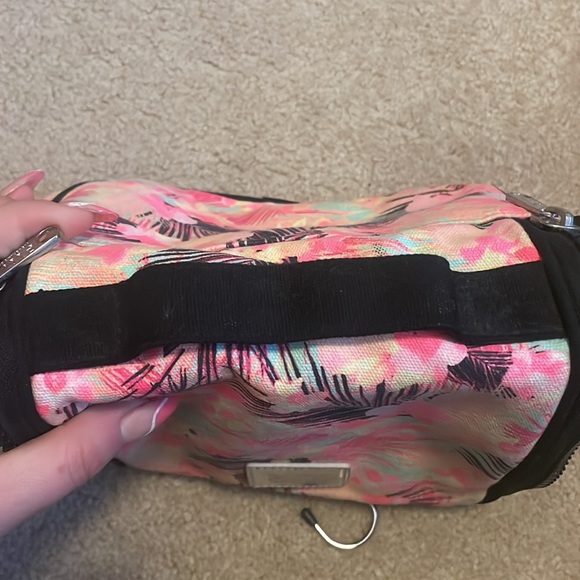 Victoria’s secret Pink Hanging Toiletry / Makeup Bag for travel - Picture 6 of 6